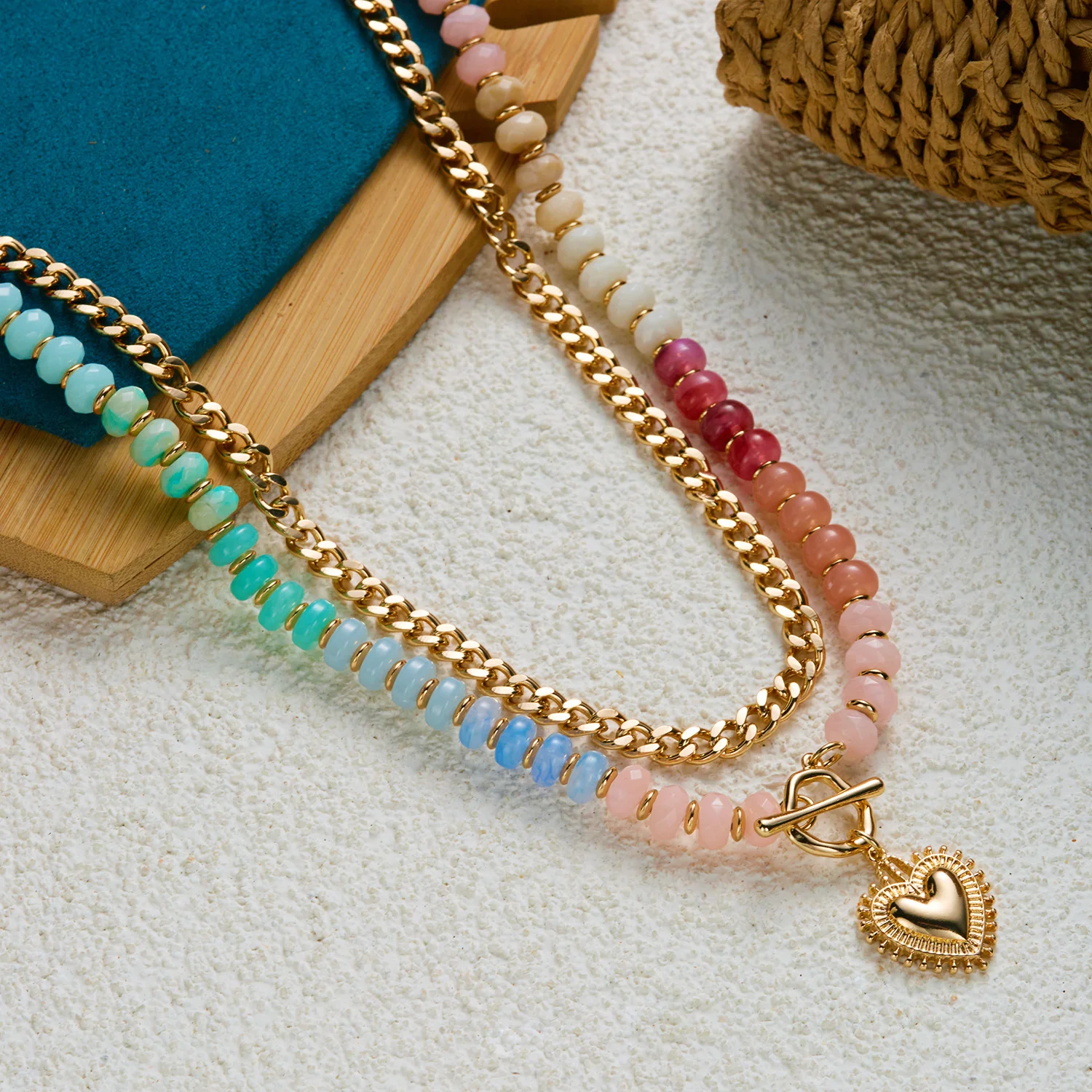 Boho Bunte Harzperlen-Doppelschicht-Halsketten für Damen, Vintage Herz OT Toggle Anhänger Choker, Sommer Charms Schmuck Geschenke – Detail 5