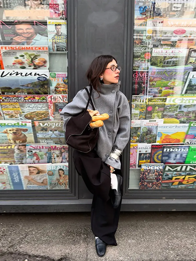 Dámské ležérní volné sako s dlouhým rukávem, jednobarevné, s kapsami a rolákem, podzimní bundy 2025, kancelářské bundy - náhled 3