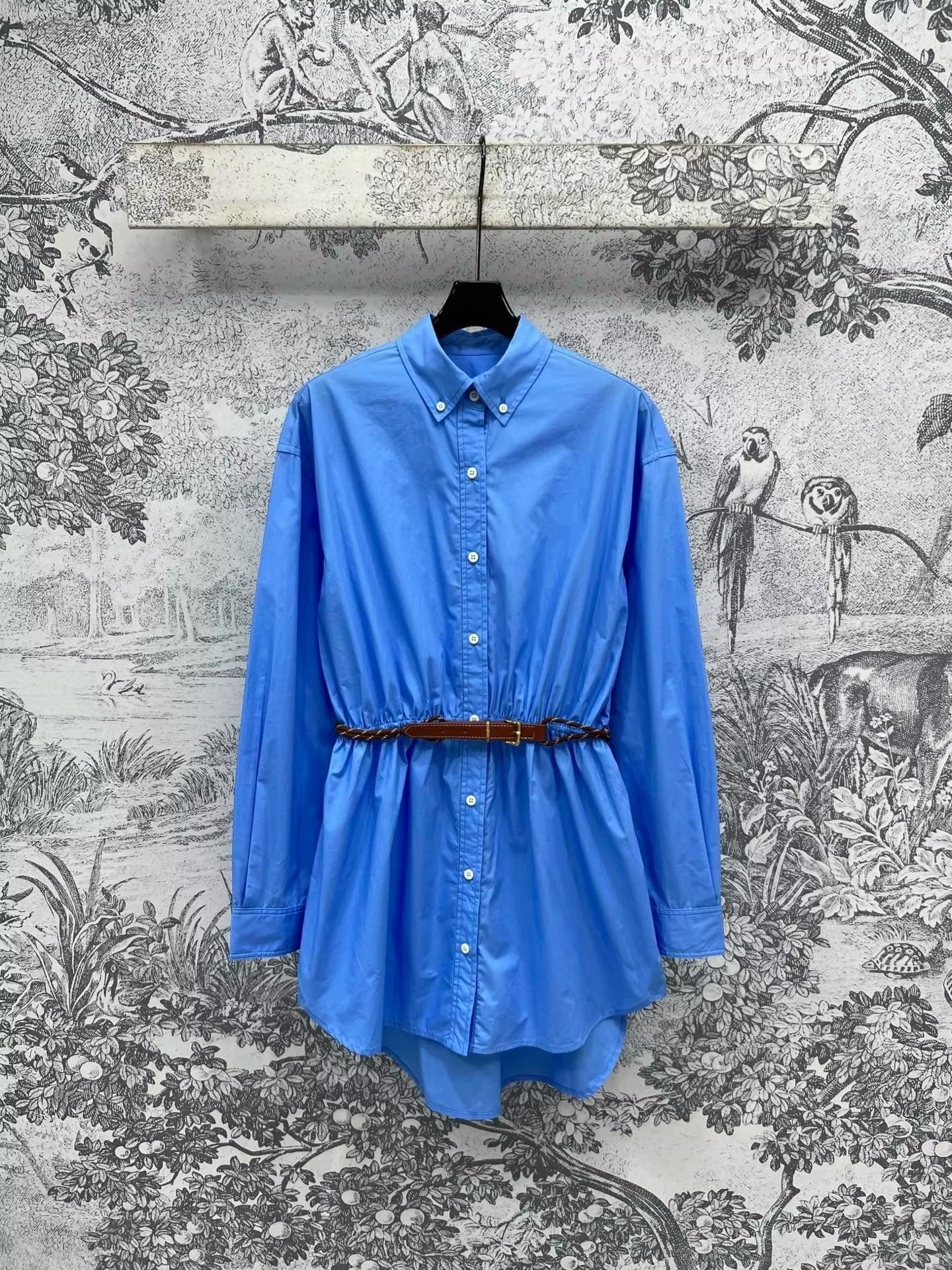 

Designer Brand New Age Reducing Embroidery Waist Twisted Flower Rope Leather Buckle with Long Sleeve Sunscreen Shirt Dress