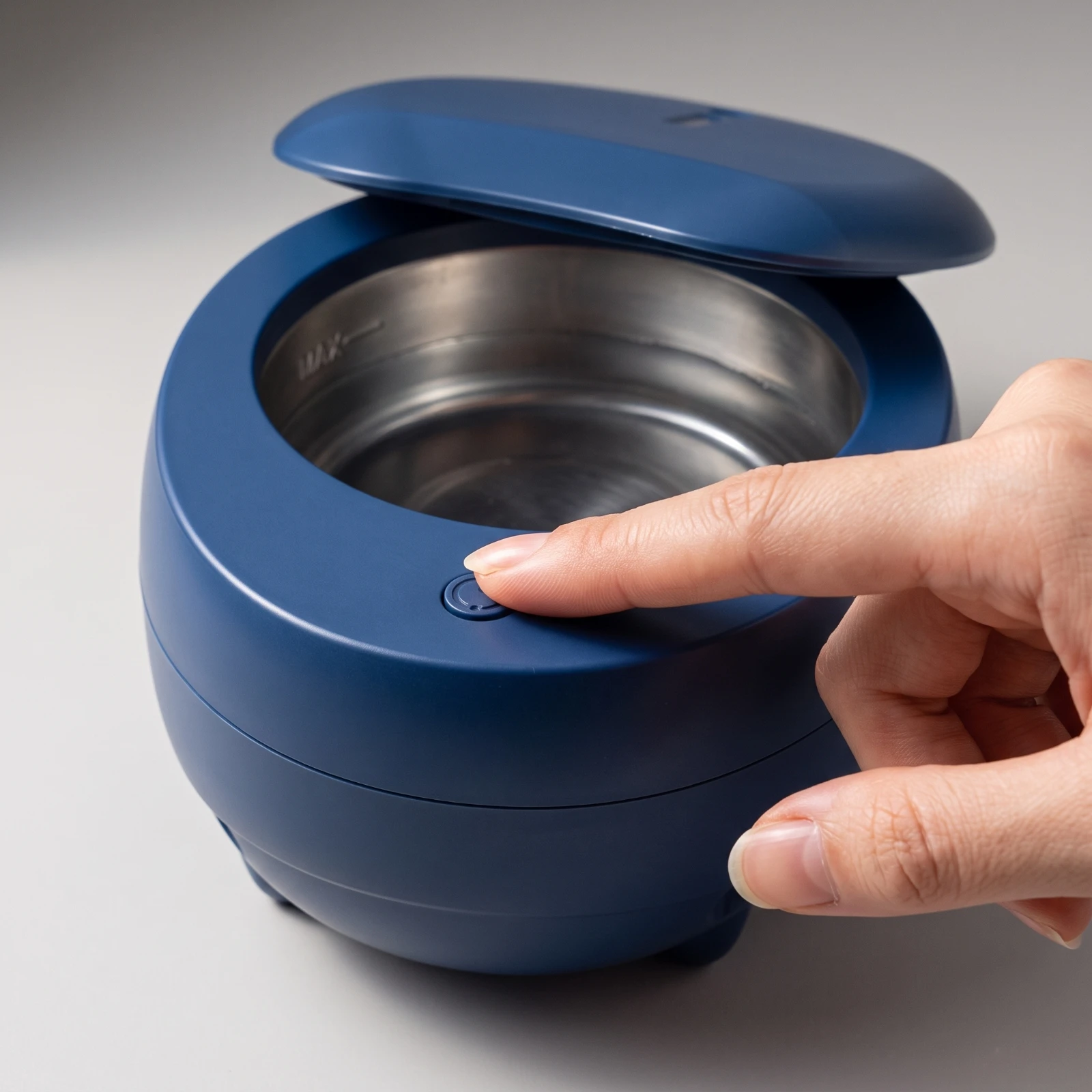 Retainer Cleaner Compact Jewelry Cleaner One-Button Professional for Denture Wearers, Bathroom, Vanity