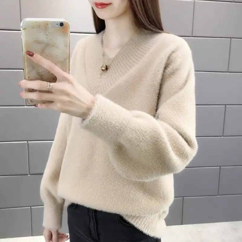 

2023 Spring An Autumn V Collar Mink Fur Sweater Women's Pullover Korean Version Loose Outer Wear Thick Knit Top Base Shirt