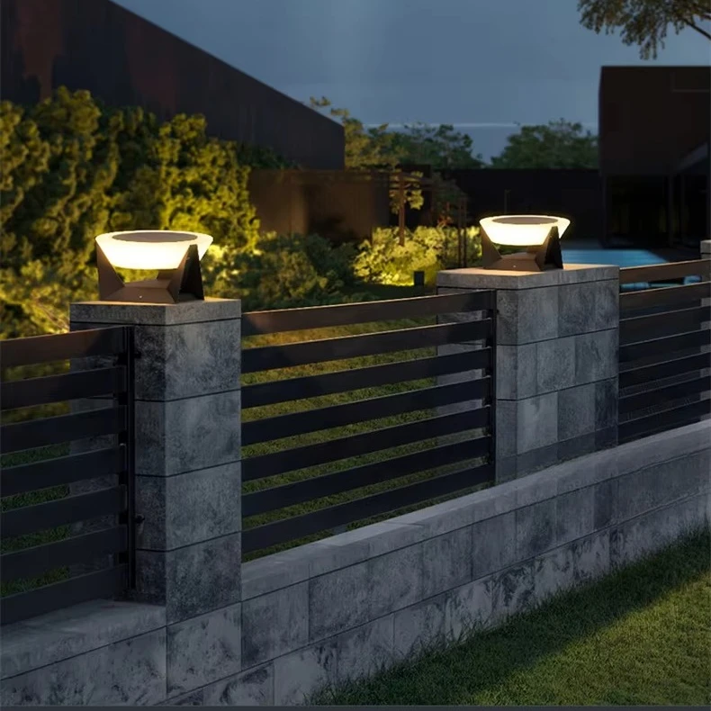 LED Solar Light Outdoor Garden Column Lamps Post Lights Waterproof Fence Gate Cap Lighting Lantern Head Fixture Patio Decoration