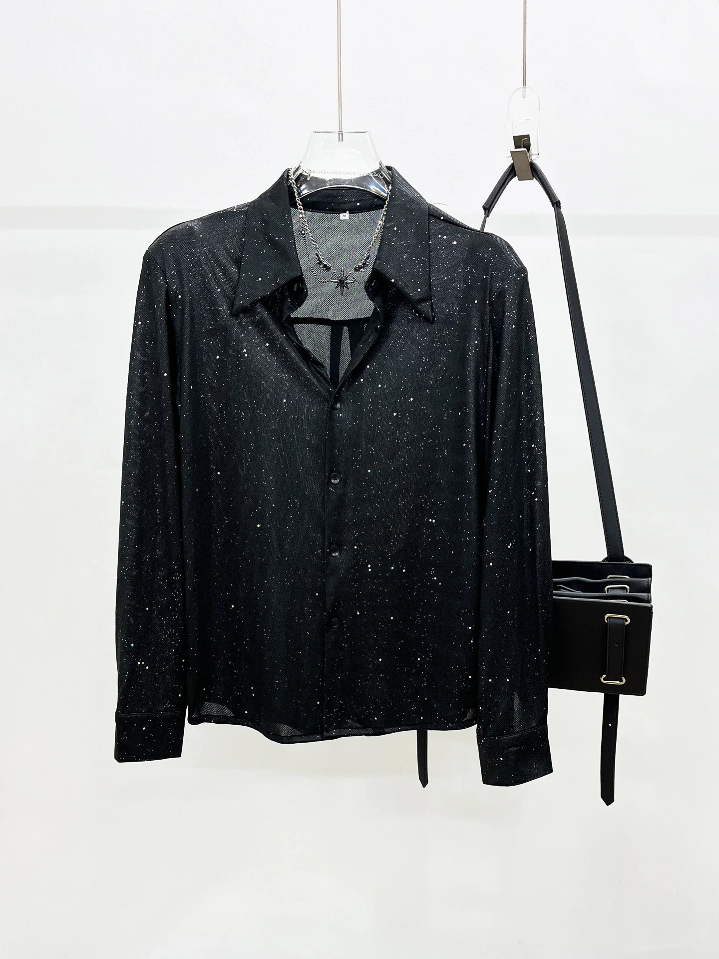 

Glittering Gold Emed Loose Fit Men's irt Trendy Individuali Faionable Long Sve Button up Casual Autumn Wear