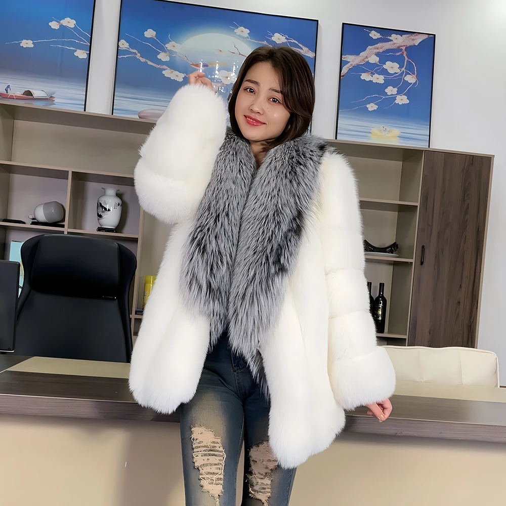 Hot selling High Quality Women Imported Short Fur Overcoat Real Fox Fur Coat With Silver Fox Collar Jacket