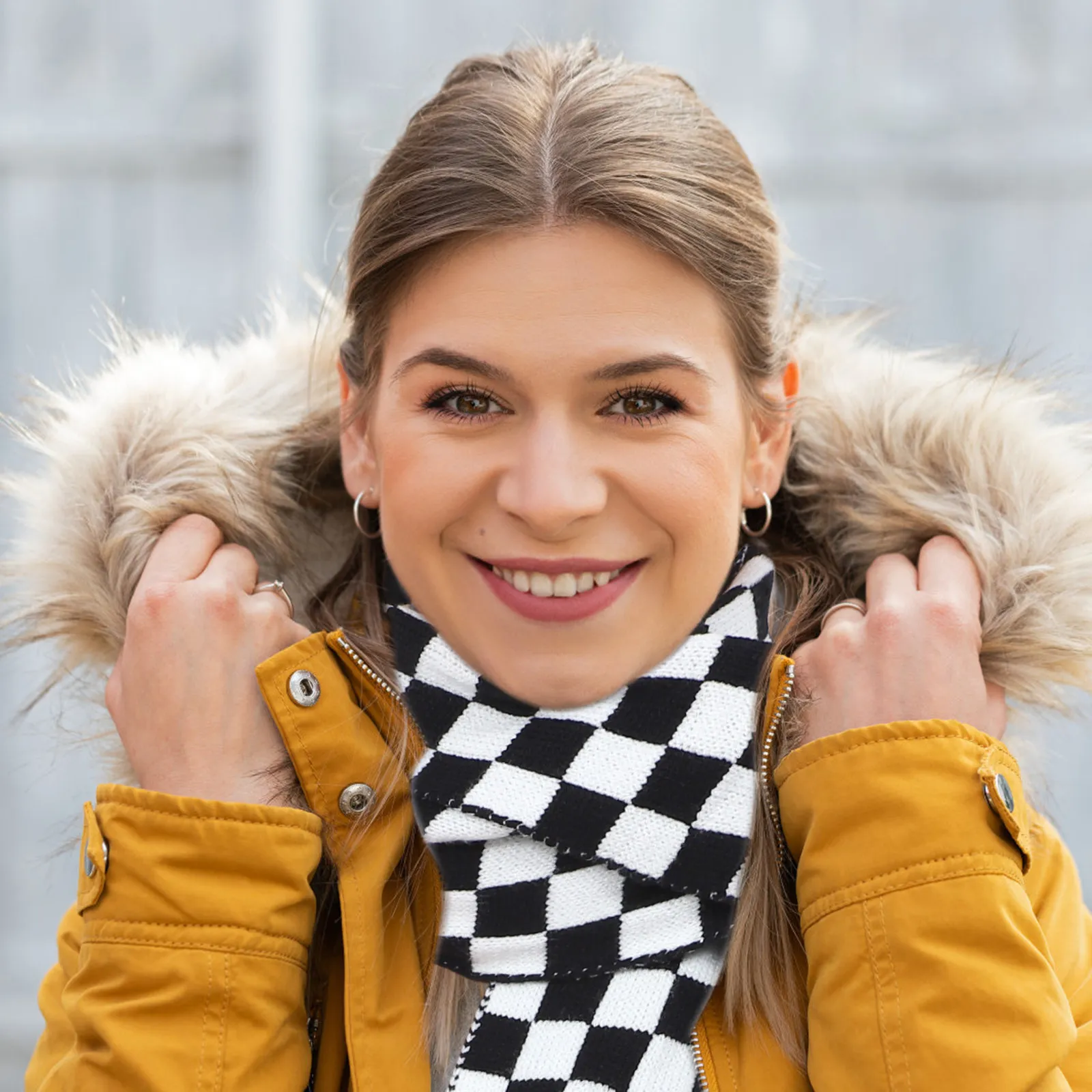 

1 шт. Женский шарф-платок с шахматным узором из премиальной шерстяной пряжи, легкий, дышащий, солнцезащитный, для пляжа, активного отдыха и повседневной носки, элегантный клетчатый дизайн