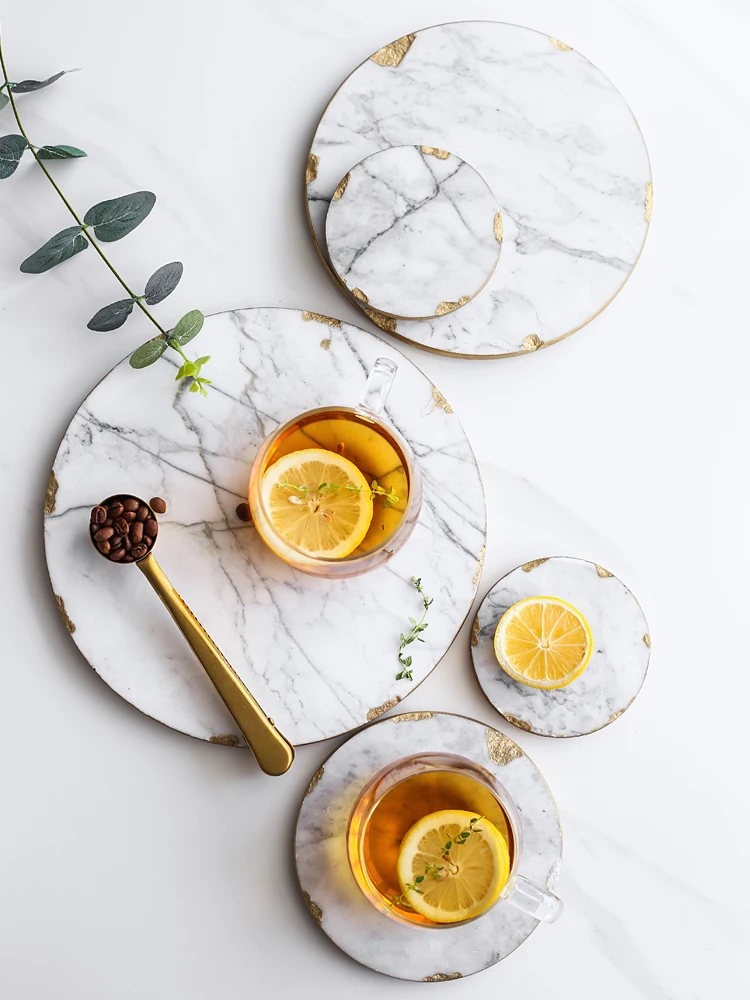 Lekka luksusowa poduszka z naturalnego marmuru, kubek do kawy, izolowana podstawka, taca do przechowywania w salonie, rekwizyty fotograficzne w stylu vintage — zdjęcie 6