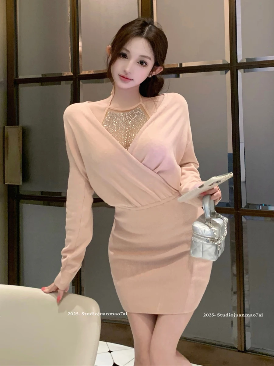Sexy Knitted Short Skirt High Waist Polyester Fiber Long Sleeve Bodycon Slim Fit Glitter Design V-Neck City Walk Date Dress