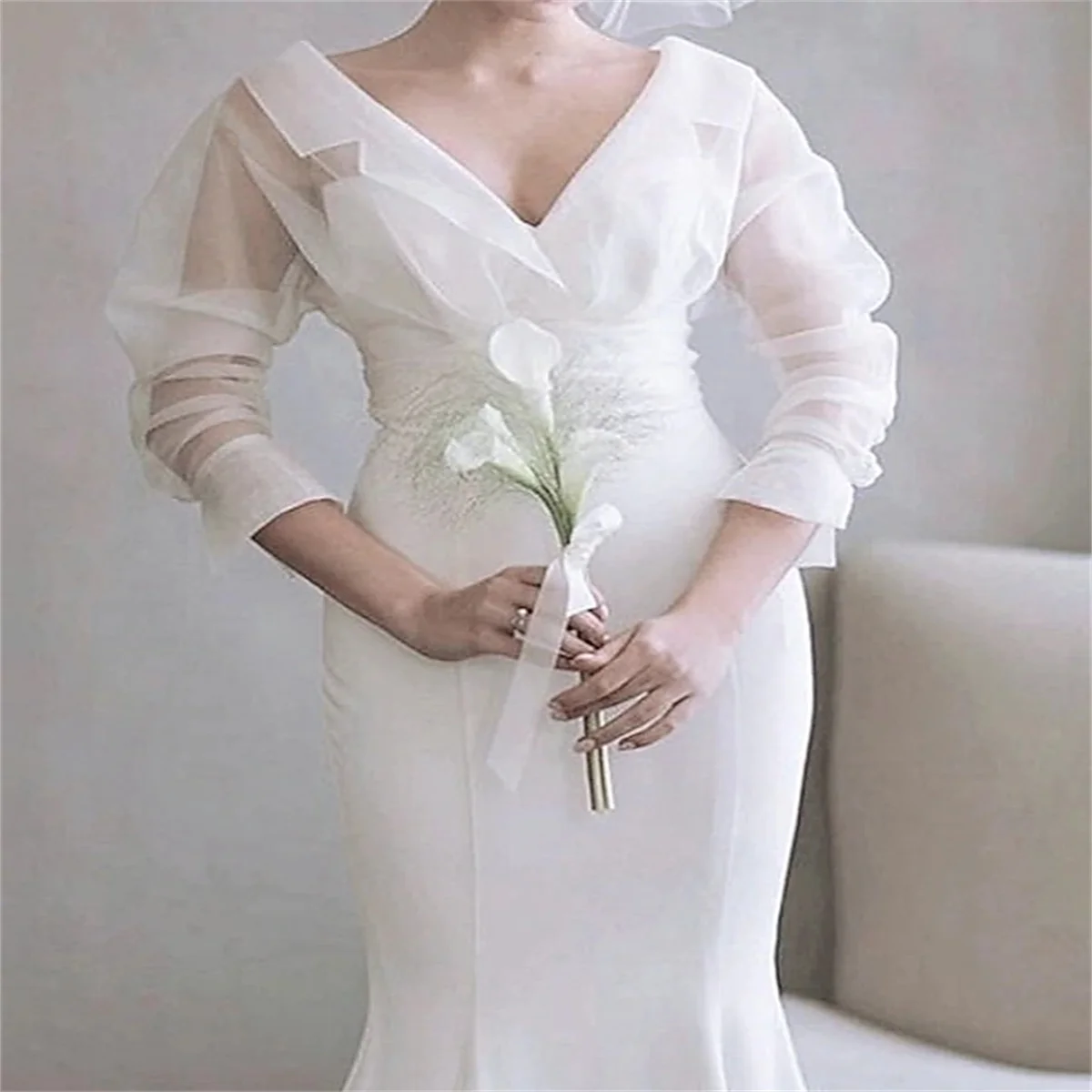 Vestidos de novia blancos pequeños, longitud de té, sirena/trompeta, manga larga, cuello en V, satén con pliegues, 2024 personalizado