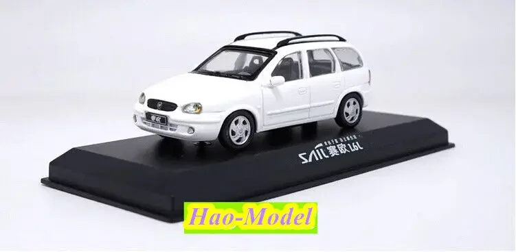 1:43 For Buick GM SRV Model Car Alloy Metal Diecast Toys Boys Birthday Gifts Hobby Display Collection Ornaments Green Wagon