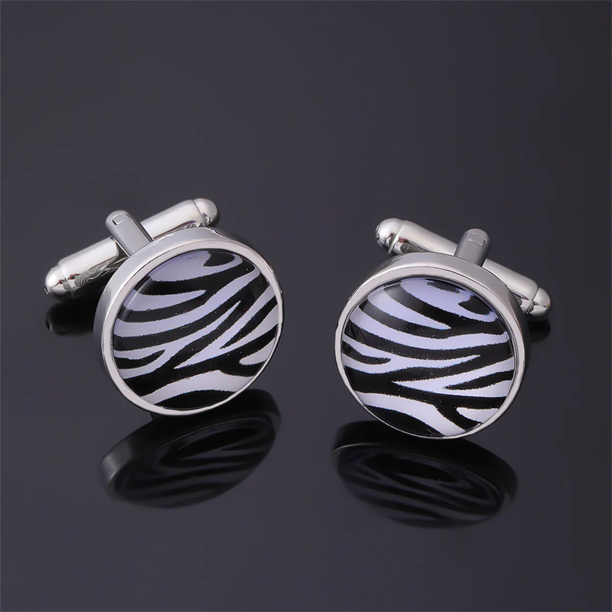 1 Pair Zebra Stripe Circular Cufflinks Creative French Men's Shirt Wedding Cufflinks DIY Party Banquet Jewelry Boyfriend Gift