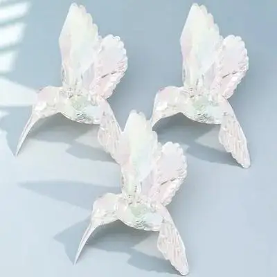 

3Pcs Acrylic Flying Birds Decor Hummingbird Shaped Pendant Iridescent Clear for Ceiling Lamp Home Bedroom Garden Hanging