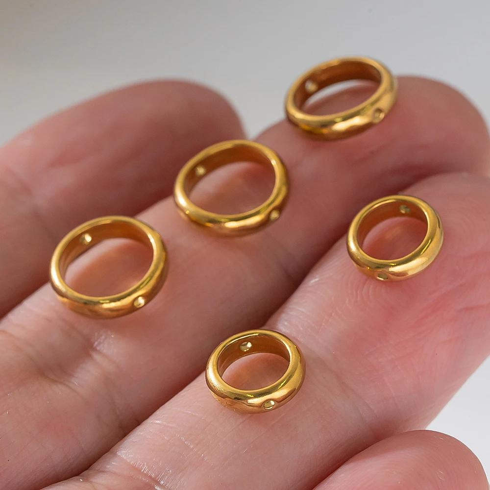 10 pz 18 K Oro In Acciaio Inox 6/8/10mm Rotondo A Due Fori Cornice Perline Connettore Per DIIY Bracciale Orecchini Pendenti creazione di gioielli