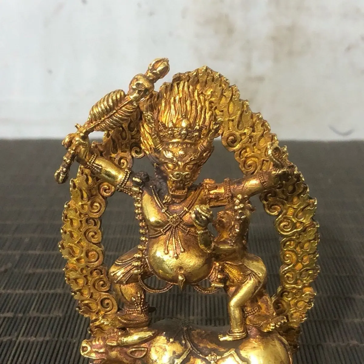 Gilt Tibetan Yama Dharmaraja Ox‑Riding Guardian Deity Ornament Decoration Tea Pet Figurines Desk Decor Accessories