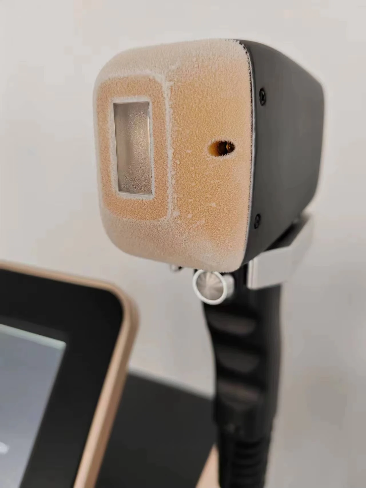 Professional 5000W Ice Titanium Laser Body Hair Removal Machine 3 Wavelength 755/808/1064nm Face Hair Remove for Salon Epilator
