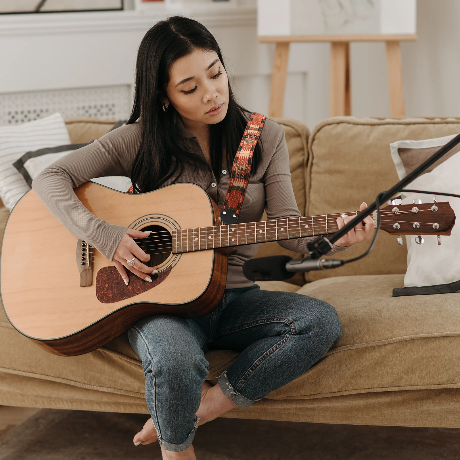 

1Pcs Embroidered Guitar Strap Compatible with Bass Acoustic Electric Classical Banjo Lightweight Detachable Shoulder Strap