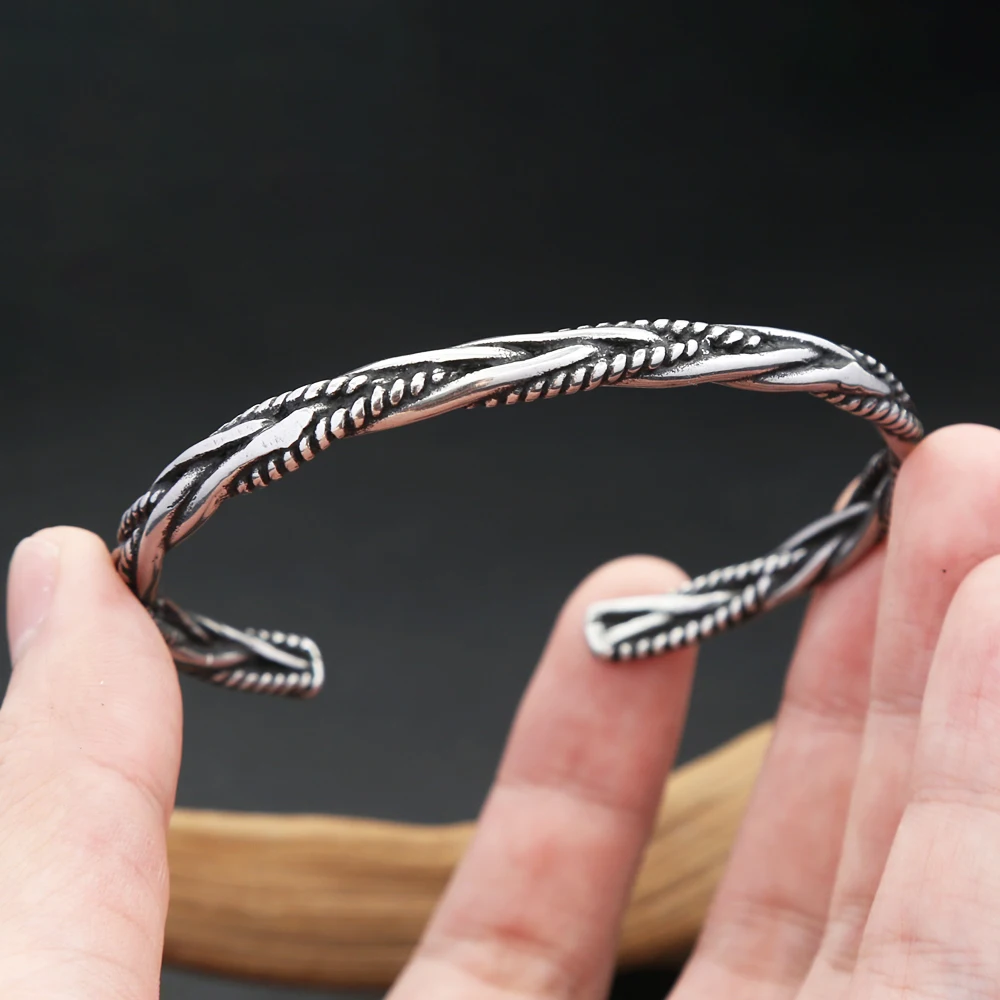 Vintage Fashion Stainless Steel Twist Texture Bracelet For Man Women Nordic Viking Amulet Cuff Bangles Party Anniversary Jewelry