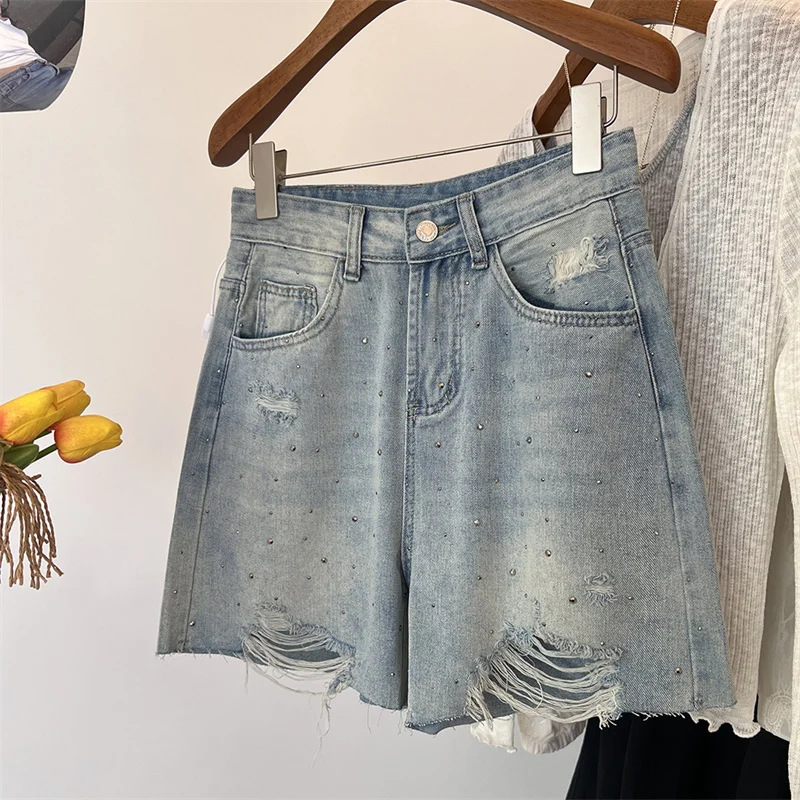 

Модные женские джинсовые шорты с высокой талией, рваные джинсовые шорты со стразами, летние тонкие повседневные прямые полубрюки