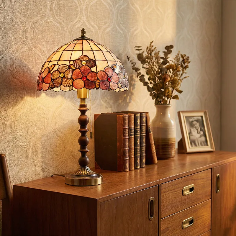 

American Style Retro Table Lamp Flower Glass Lampshade Bedroom Bedside Living Room Study Restaurant Home Decoration Desk Lights