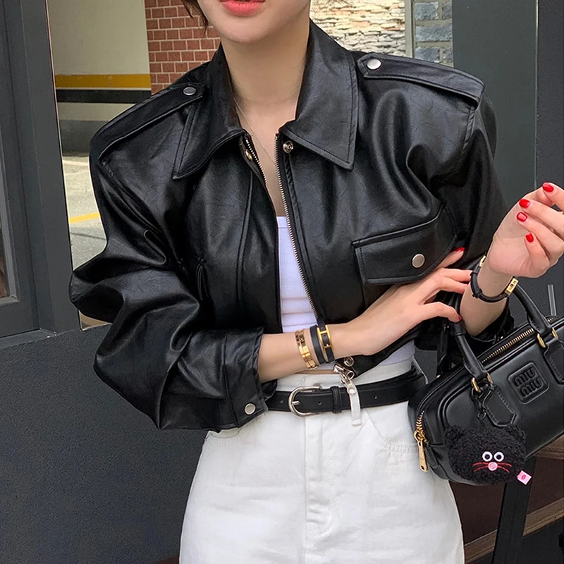 ربيع المرأة الكورية ضئيلة قصيرة فو بولي Leather سترة جلدية الشارع الشهير موضة التلبيب جيوب كبيرة طويلة الأكمام الإناث السائق سترة معطف