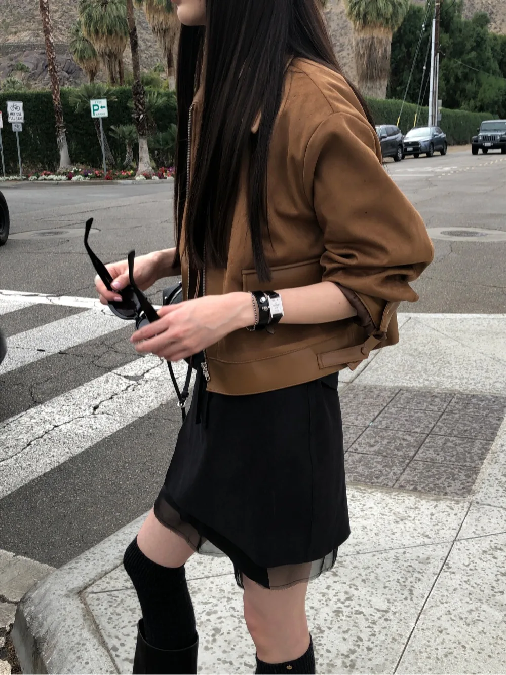 Dongda Gate 2025 Autumn Winter New Sle ort Women's Leather Jaet Suede Velvet Splicing PU High-End Feeling Top