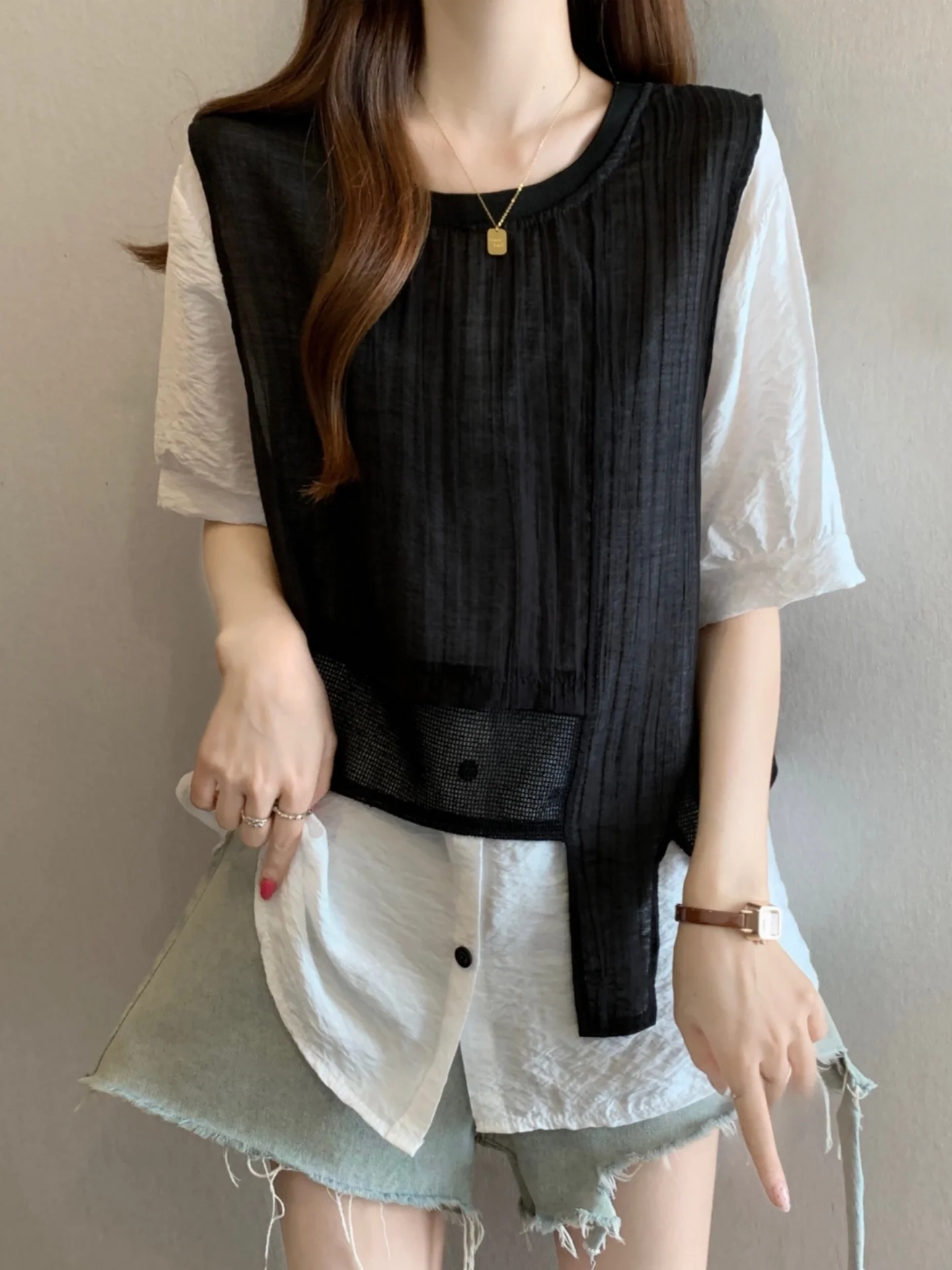 

Slimming Design Sense Fake Two-Piece Set Vest Short Sleeve Shirt Women Summer New Large Size Fat MM Design Unique Top