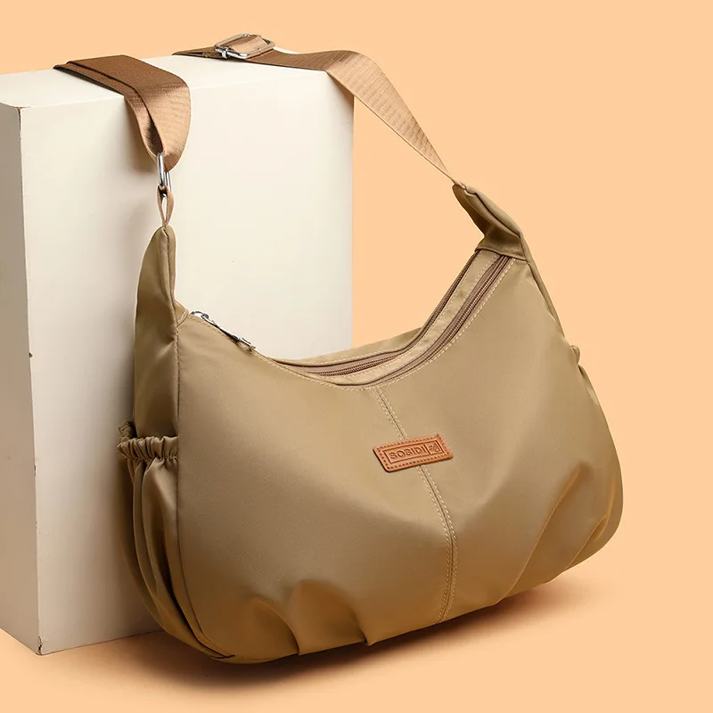 

New Nylon Tote Bag for Women, Large-capacity Pleated Messenger Bag, Casual Shoulder Model, Versatile Commuter Style