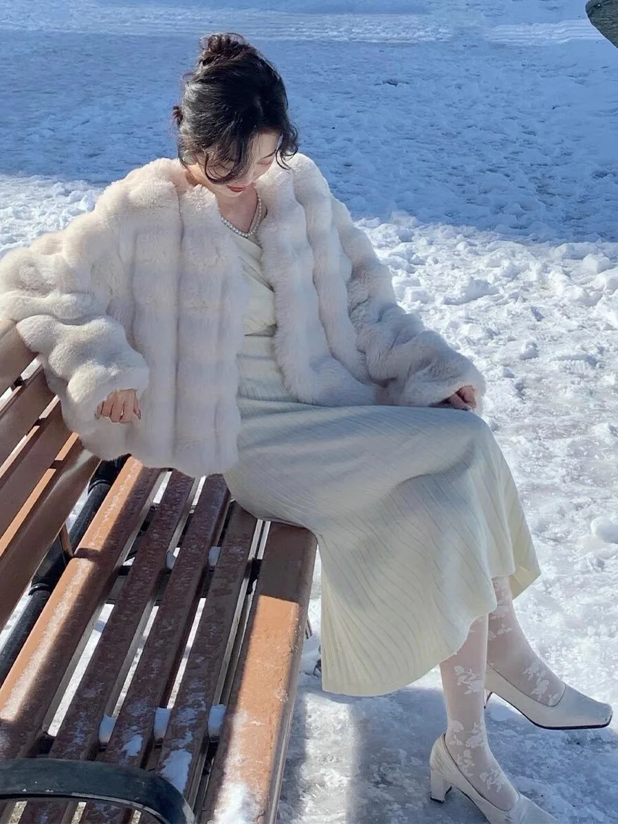 Foreign Style Young Soft Waxy Fur Fashionable Winter New Short Coat Thickened Winter Fashion Casual