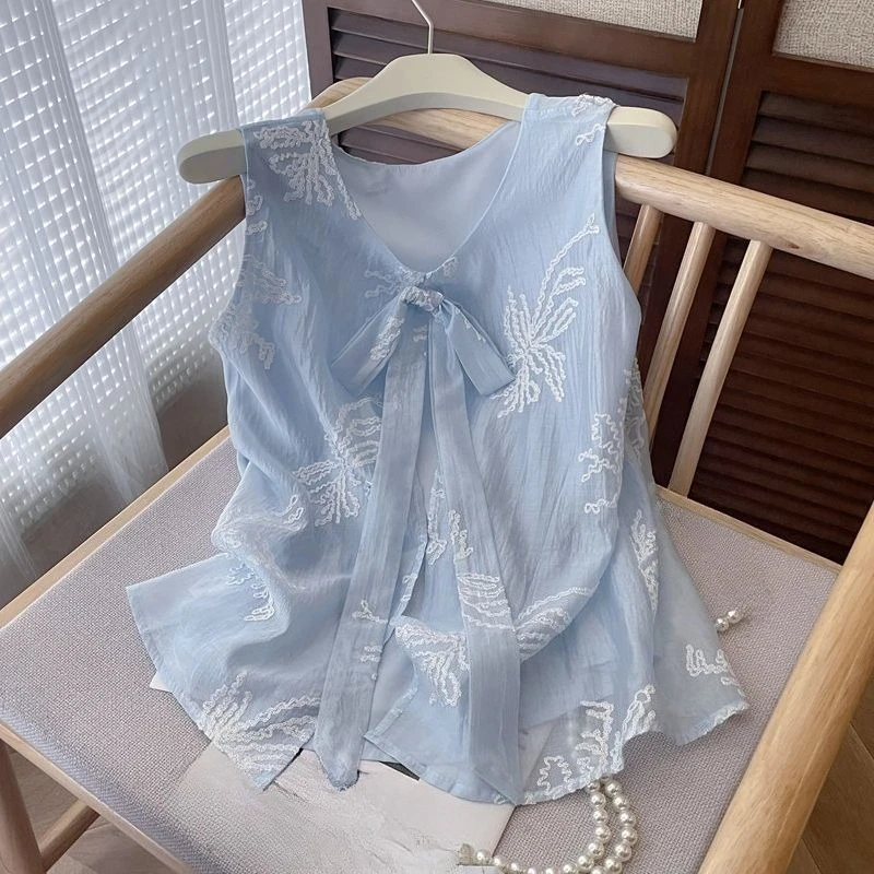 

Summer Women V Neck Embroidery Sleeveless Butterfly Top Shirt , Woman Clothing Sweet Ladies Butterfly Blue Beige Tops Shirts