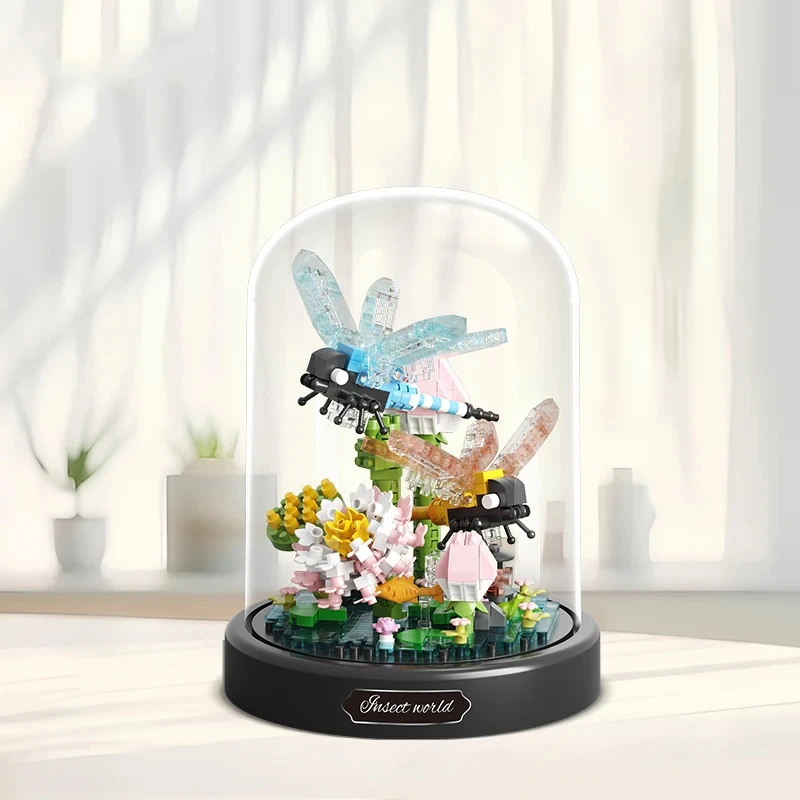 

Набор строительных блоков «Цветочный бонсай с насекомыми»: пчела, бабочка, растение в горшке, с пылезащитным чехлом, настольный декор, детская игрушка DIY, праздничный подарок