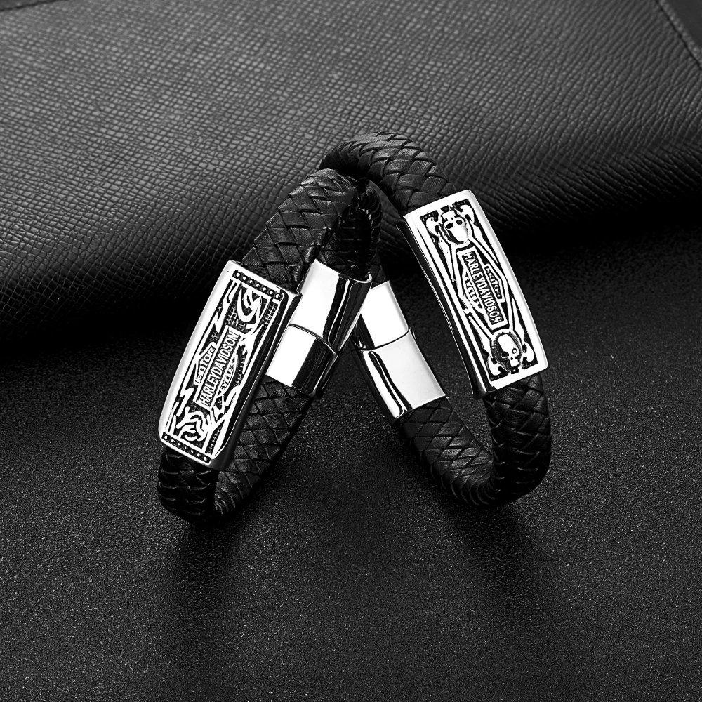 

Europe and the United States fashion trend personality men's leather bracelet Skull shield Leather woven bracelet cross-border