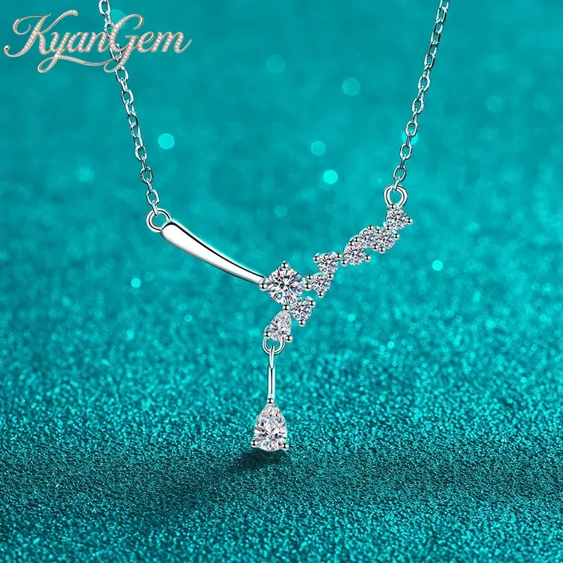 KyanGem Platinum PT950 Inlaid Diamond Moissanite Pendant Necklace, Water Droplet Simple Diamond Moissanite Necklace
