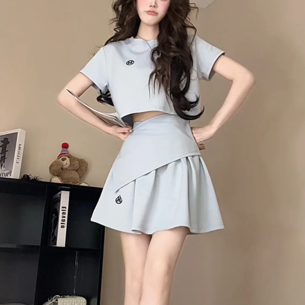 Korean Style Temperament Set Women's Summer New Casual Round Neck T-shirt Short Skirt Slimming Two-piece Set