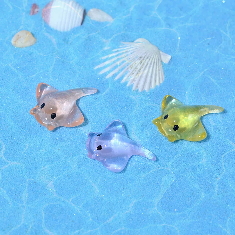 10/20PCS Mini Luminous Resin Manta Ray Glow in The Dark Miniature Ornament Tiny Manta Rays For Fish Tank Garden Dollhouse Decor