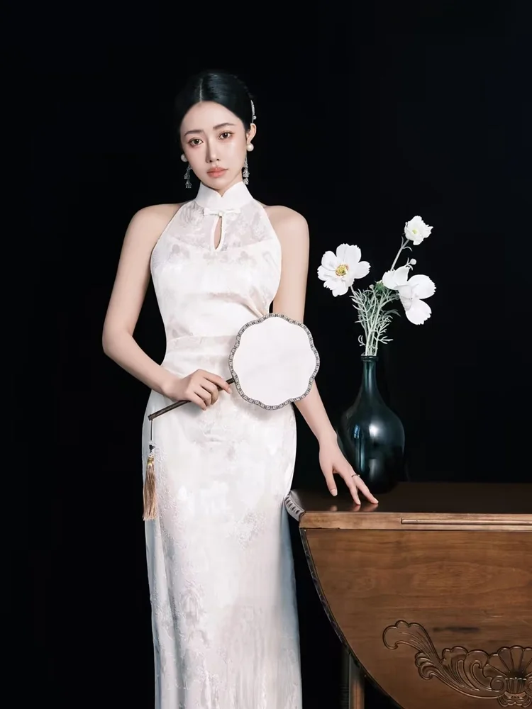 

New Vintage Chinese Style Art Photo White Sexy Renovated Version Studio Photography Costume Women's Traditional Wear