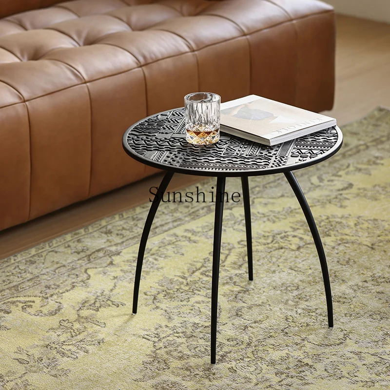 

Nordic oak expression hand-carved round edge table metal legs simple and modern