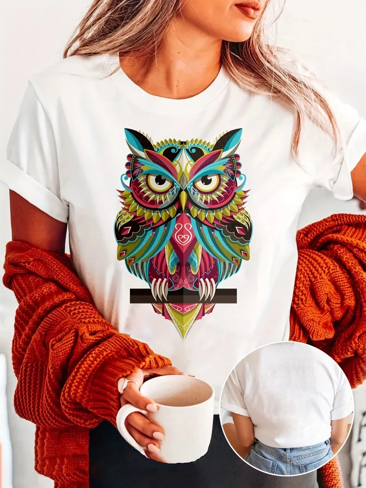 Camiseta con estampado de búho para mujerTop informal de manga corta con estampado de plumas coloridas, cuello redondo