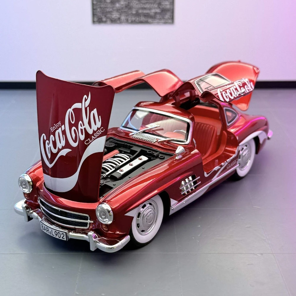 1:24 300SL 500K Metalowy Model Samochodu Vintage Odlewany Ciśnieniowo Zabawka Dźwięk Światło Napęd Pull Back Miniaturowy Pojazd Otwierane Drzwi Modele Prezent dla Chłopca Kolekcjonerski