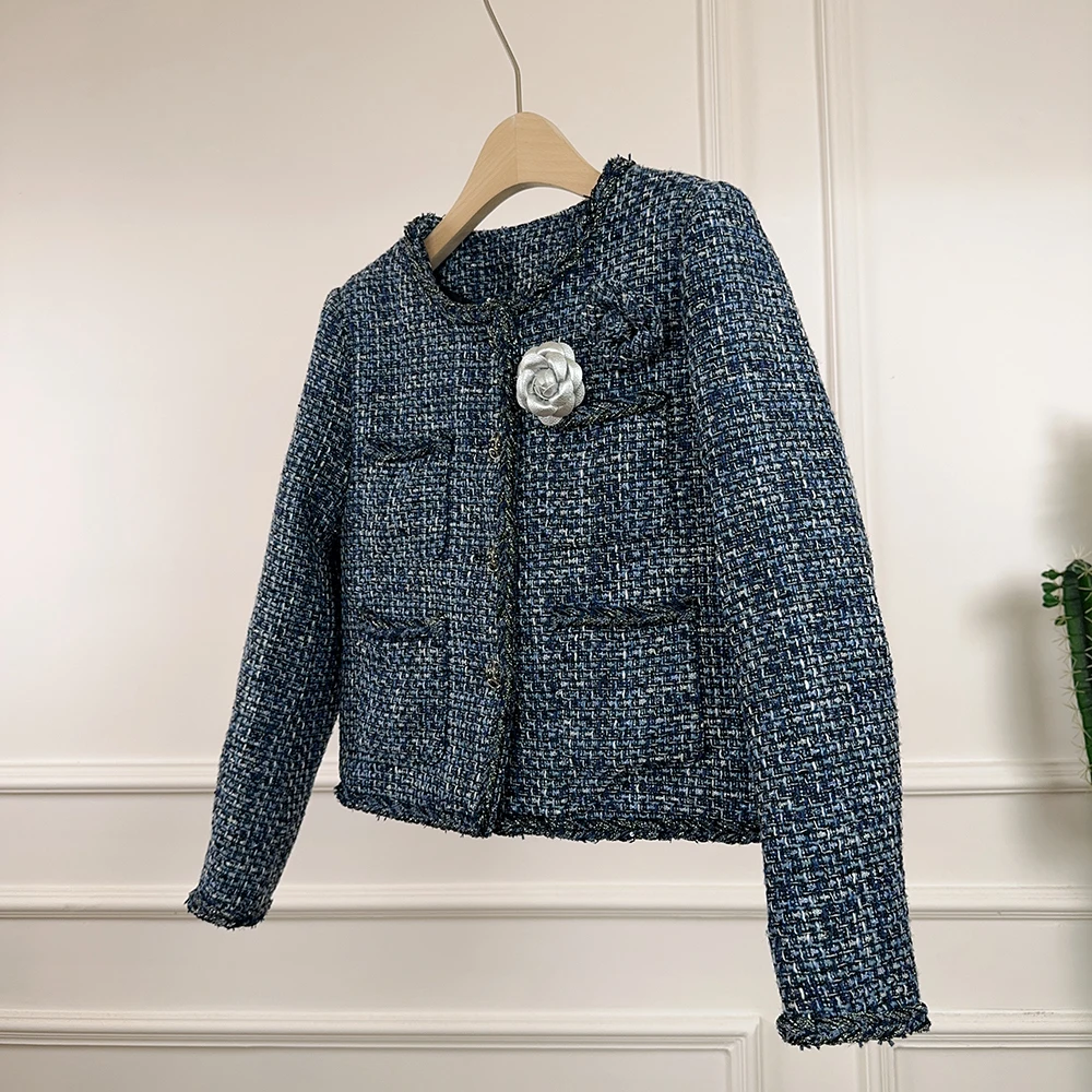 ALPHALMODA 2025 جديد، أزرق وأبيض، سترة قصيرة من التويد، رقبة دائرية، زهرة ثلاثية الأبعاد، مزينة، حافة خام، الجزء العلوي السفلي