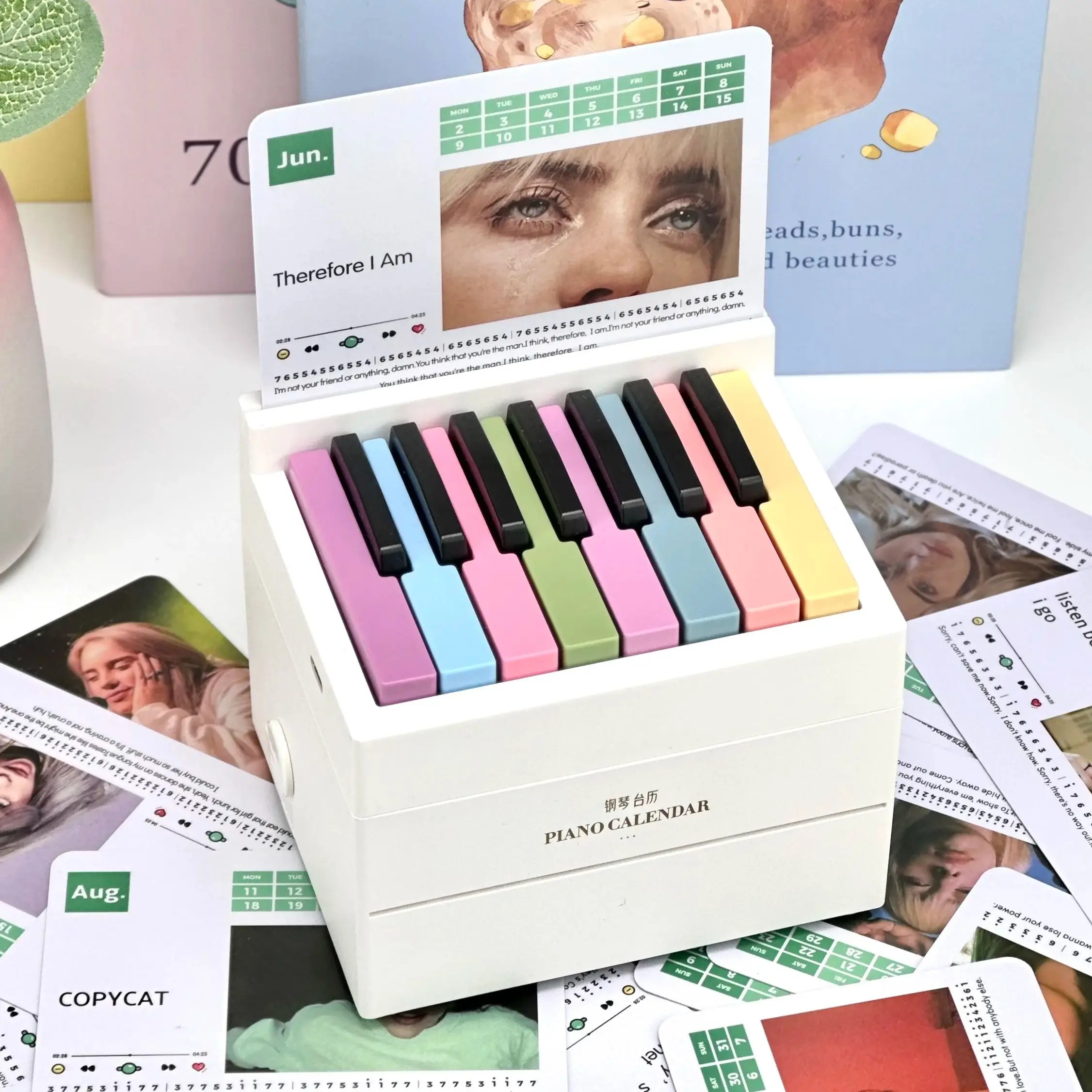 2025 Billie Eilish peripheral desktop piano calendar music toys to give as holiday gifts to girlfriends, family or friends