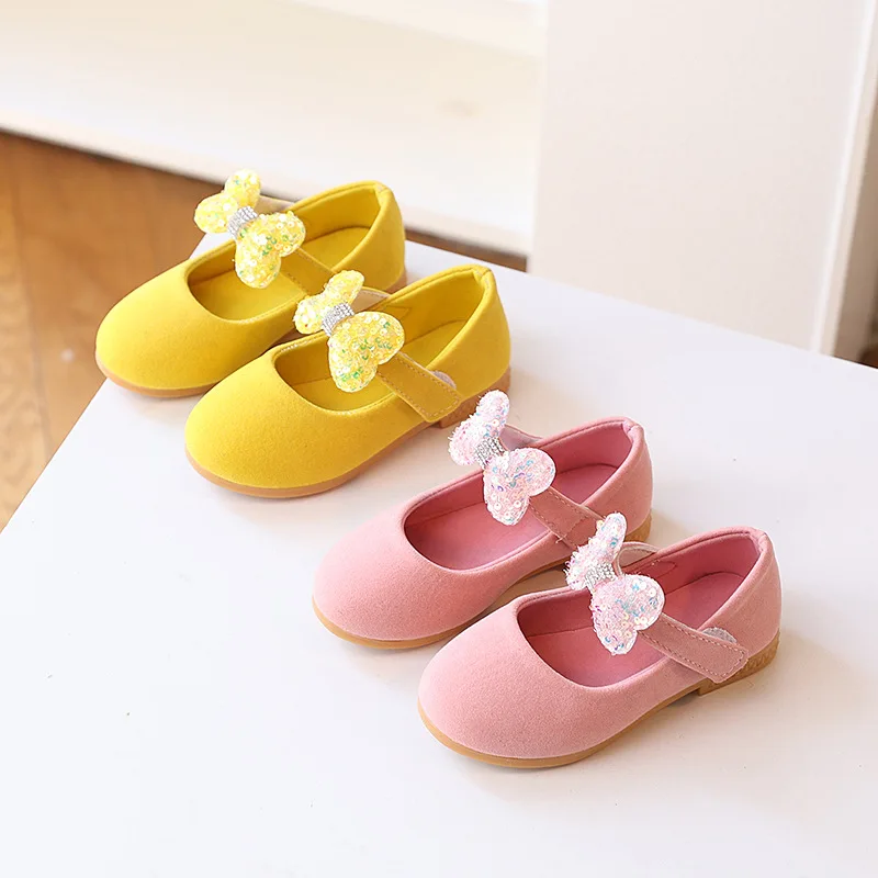 Girls Princess Leather Shoes 2024 New Kids Dresses Casual Shoes Sweet Sequins Bowknot Versatile Children Fashion Wedding Flats