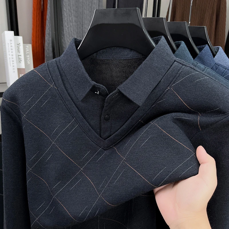 

Мужская футболка среднего возраста 2025 года на осень и зиму, папина футболка с длинными рукавами и толстым бархатом, рубашка-поло с искусственными лацканами из двух частей