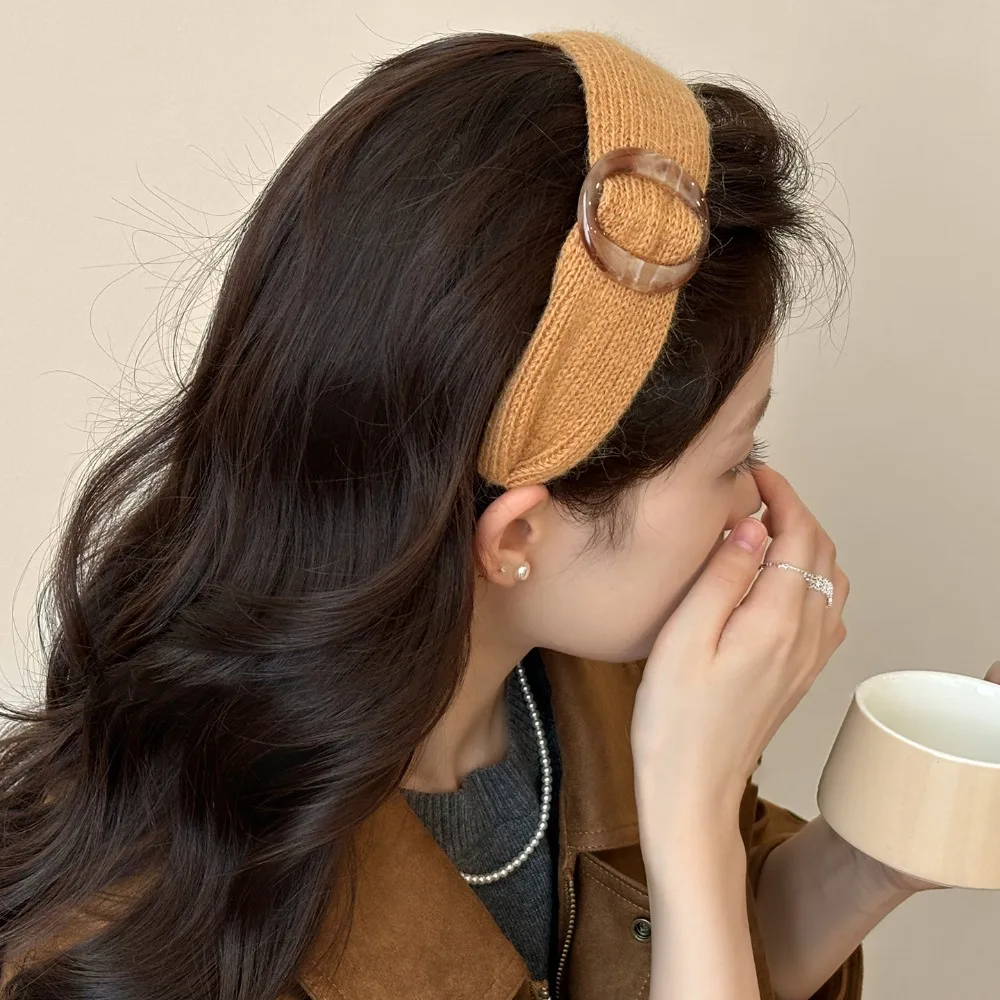 

Fashion Korean Style Circular Button Headband Ultra Wide Cute Hair Band Woolen Yarn Women's Hair Accessory Autumn Winter