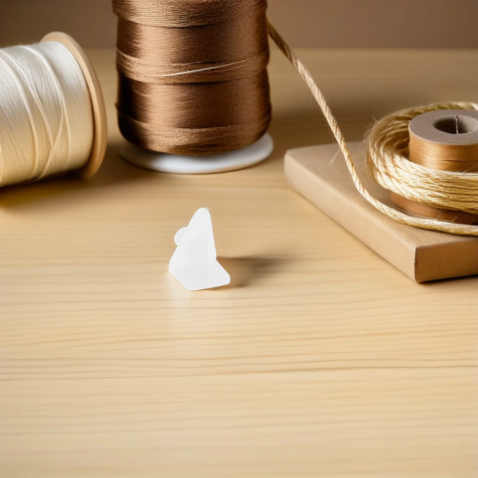 

200Pcs Shelf Support Pegs Plastic Shelf Pins Cabinet Clips Holder Pins for Furniture Cupboards Wardrobes Wardrobe Shelves Holder