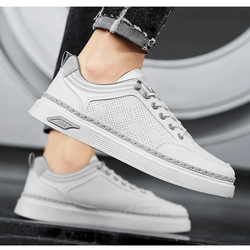 

2025 Spring New Versatile Casual Shoes Anti Slip Wear Resistant Leather Shoes Breathable Trendy Sneakers Light Luxury Sports