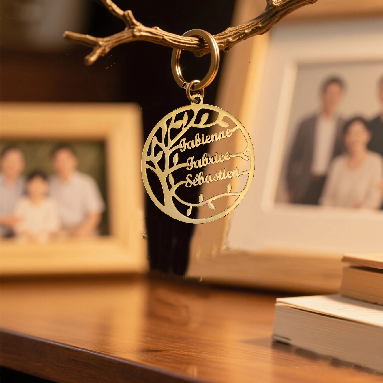 

Customized Tree of Life Keychain Family Tree 1-6 Names Member Name Key Ring Stainless Steel Keychains Jewelry Christmas Gift