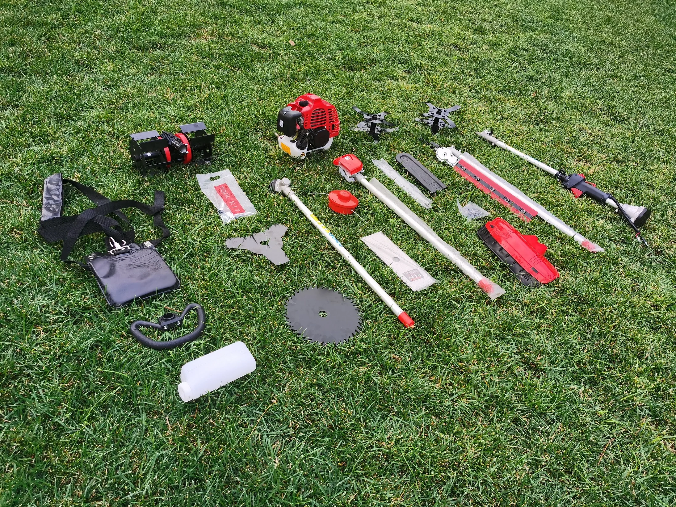 52cc Multi Function 5 in 1 Garden Tool - Brush Cutter, Grass Trimmer, Chainsaw,
