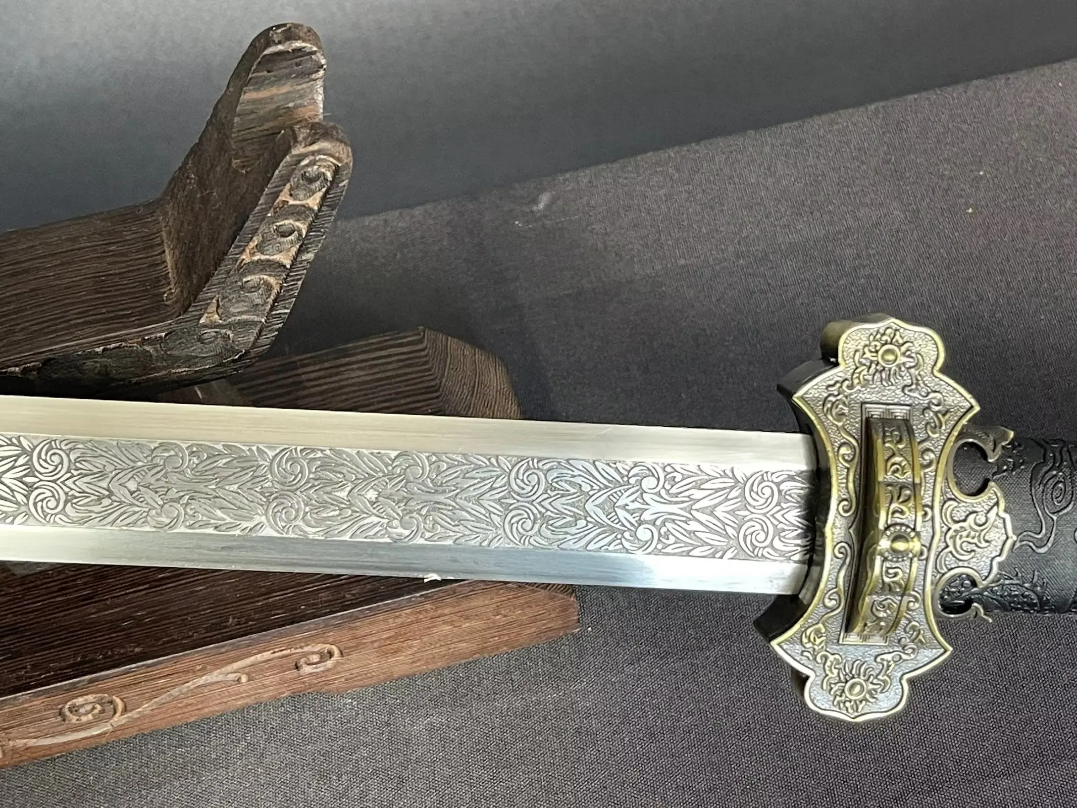 111cm Middle Ages Templar Knight Sword Martial Arts Lover Gift Ninja Kung Fu Combat Ready Sharp Katana Real Sword Full Tang view 6