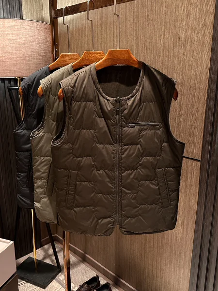 

Двусторонний мужской пуховый жилет свободного кроя для делового и повседневного стиля, из полиэстера, с круглым вырезом, на молнии, однотонный