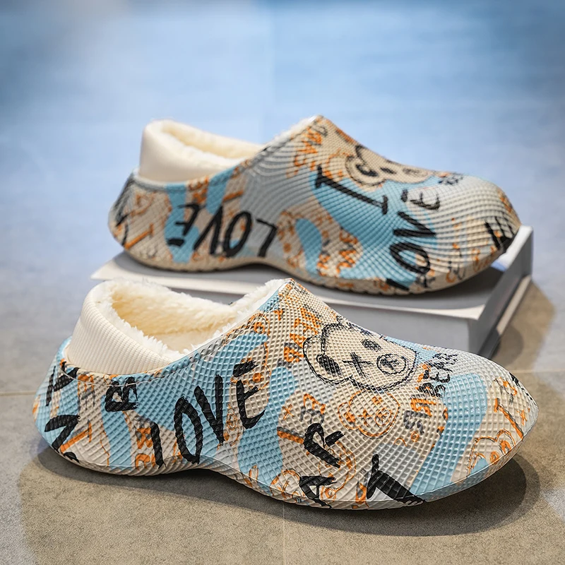 Mens Winter Warm Clogs Slippers EVA Fleece Lined Non-Slip Thick Sole Closed Toe Cartoon Graffiti Print Casual Indoor House Shoes
