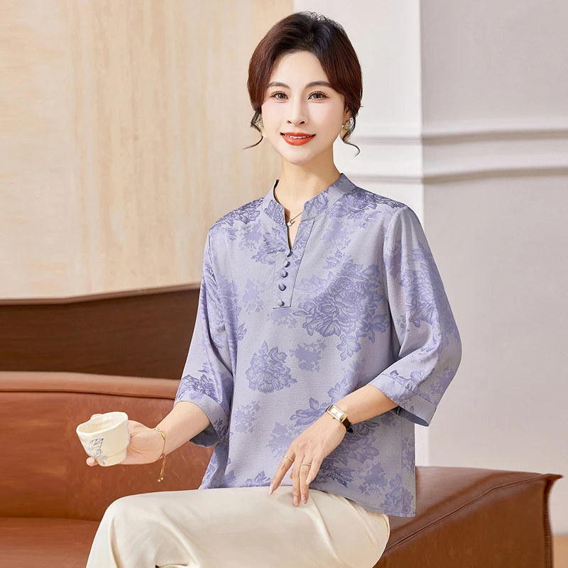 

Элегантная футболка с V-образным вырезом и принтом, с короткими рукавами, для женщин среднего возраста, на лето.